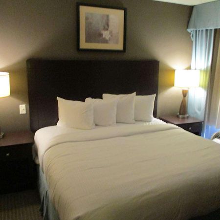 เบสต์ เวสเทิร์น พลัส เซนต์หลุยส์ เวสต์ - เชสเตอร์ฟิลด์ Hotel Saint Charles ห้อง รูปภาพ