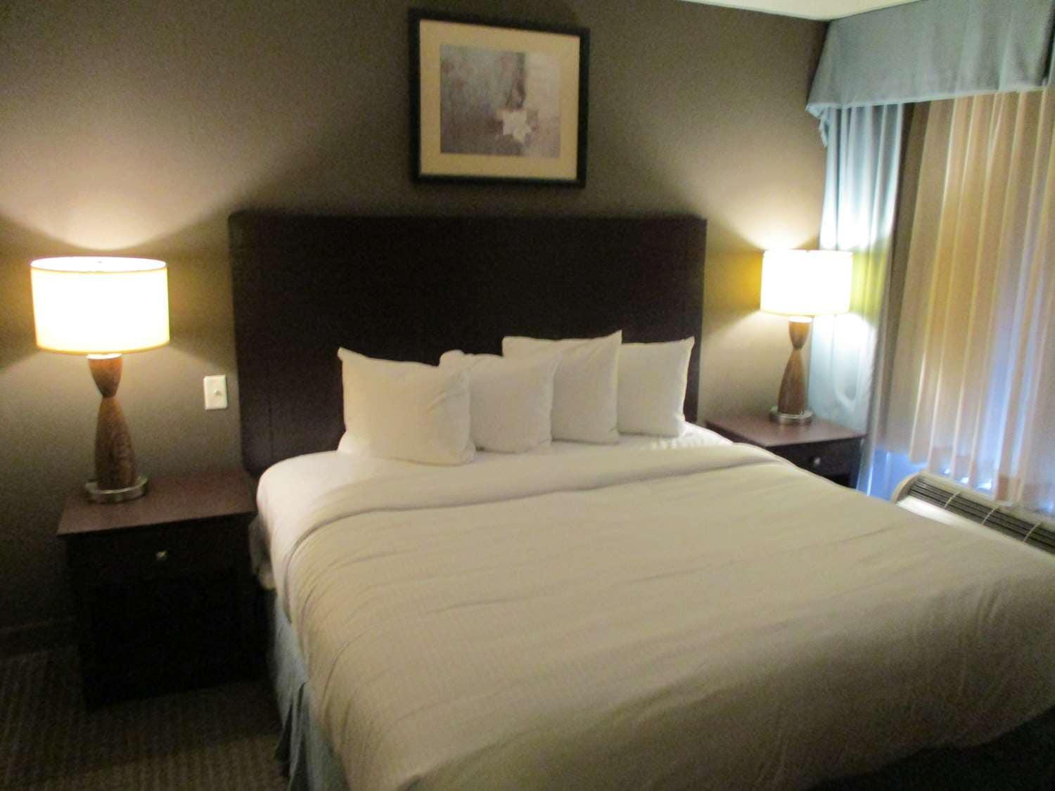 เบสต์ เวสเทิร์น พลัส เซนต์หลุยส์ เวสต์ - เชสเตอร์ฟิลด์ Hotel Saint Charles ห้อง รูปภาพ