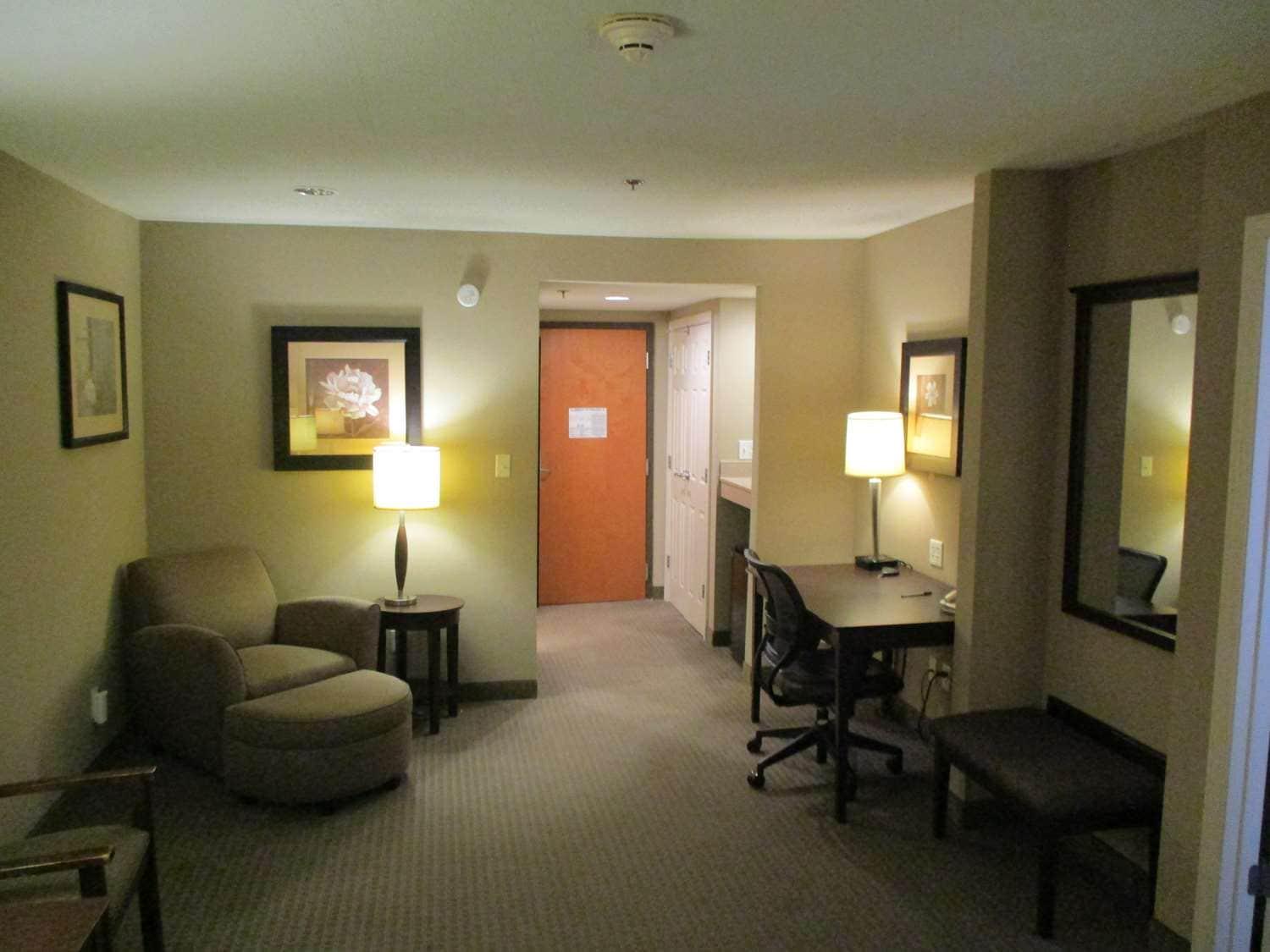 เบสต์ เวสเทิร์น พลัส เซนต์หลุยส์ เวสต์ - เชสเตอร์ฟิลด์ Hotel Saint Charles ห้อง รูปภาพ